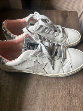 Vintage Havana Sneakers Size 8